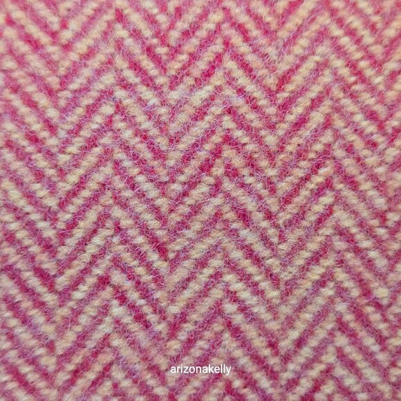 NWT Lambswool Baby Wrap/Scarf/Lap Blanket Herringbone AVOCA Ireland - Picture 7 of 12